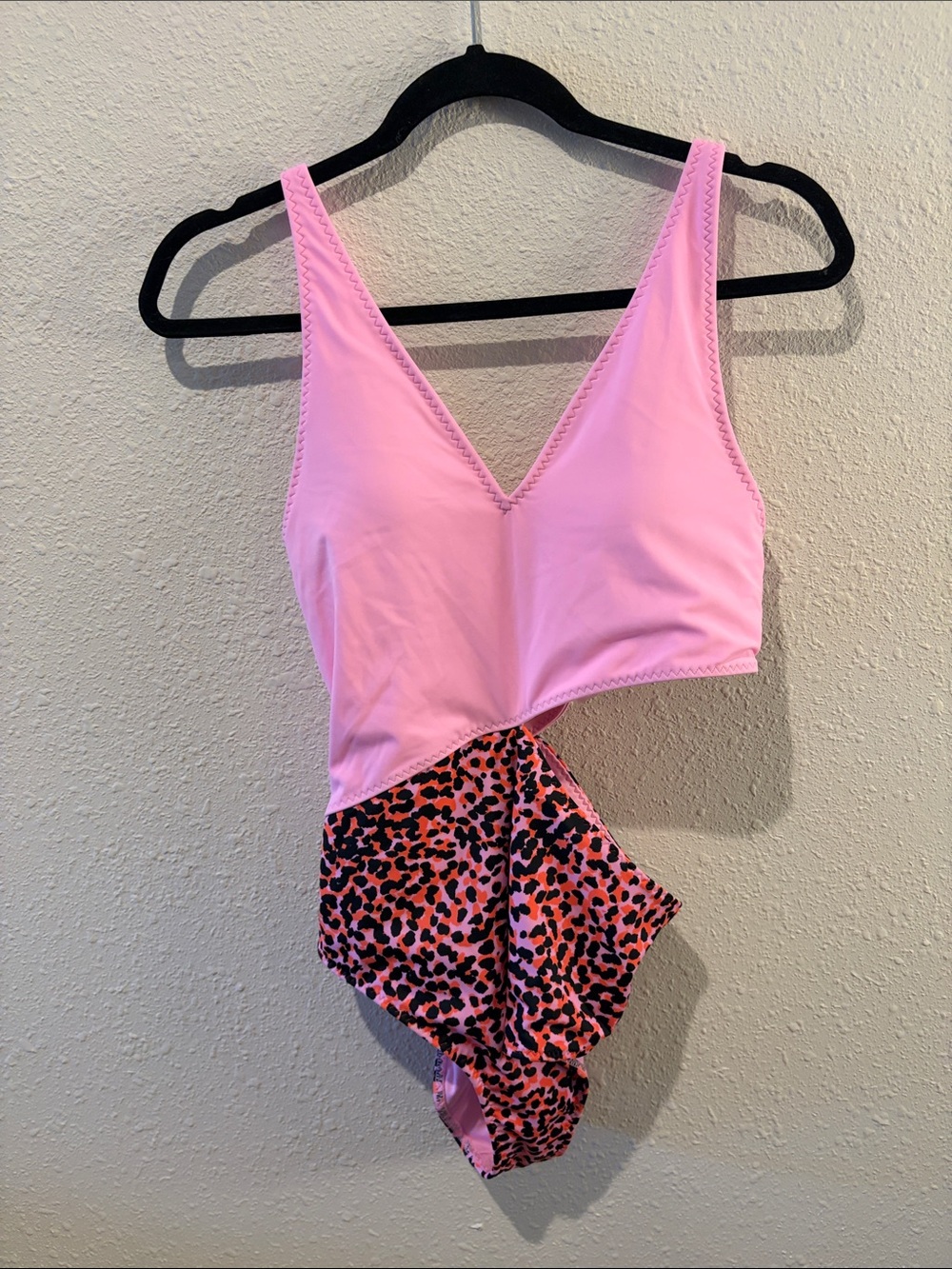 Fabletics NWT Asymmetrical Cutout Shaping One-Piece Swimsuit - Picture 4 of 7